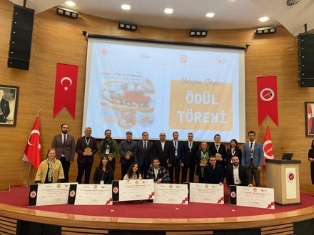 2 awards from the National Wooden Game and Toy Design Competition to Selçuk University